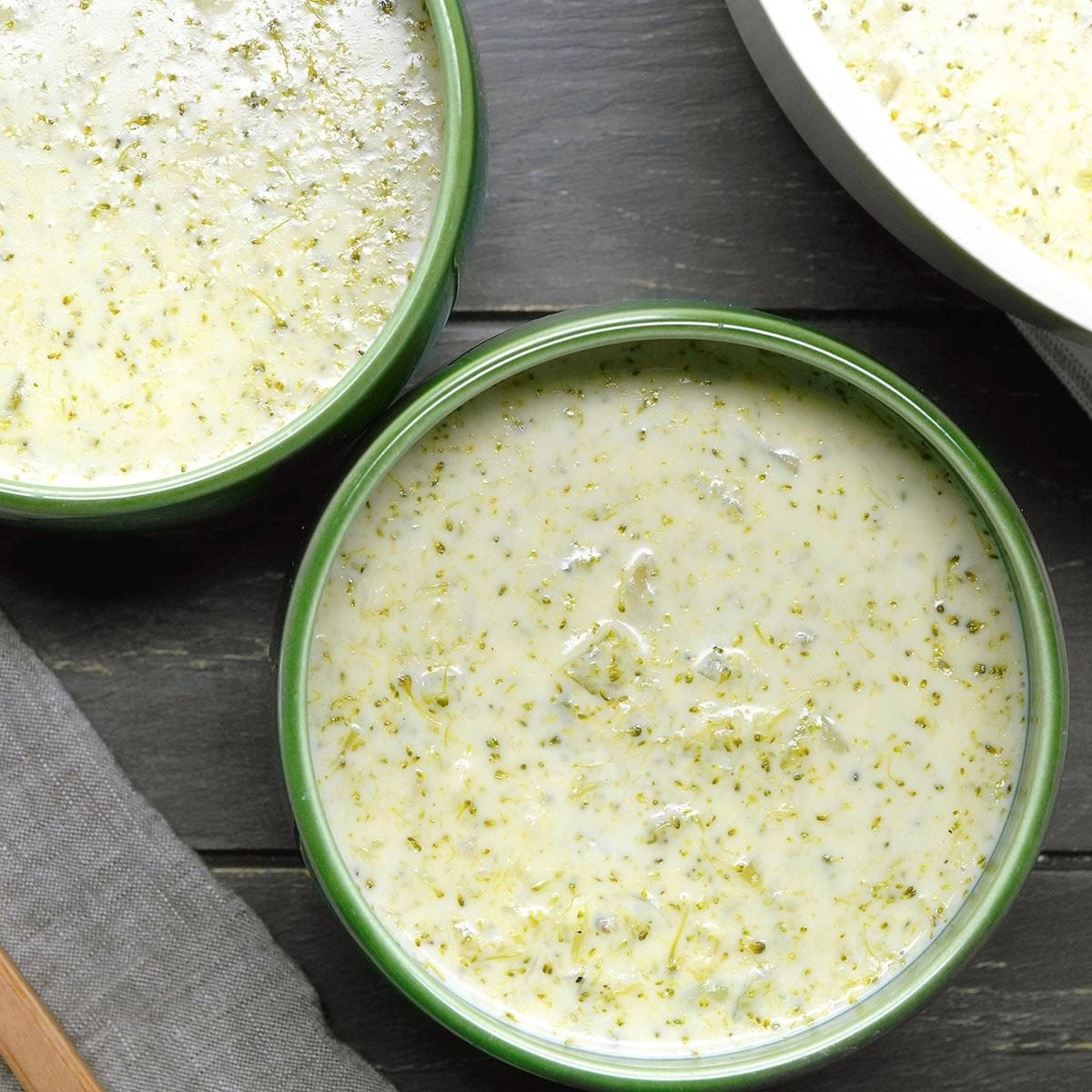 Homemade Cream of Broccoli Soup: Simple Ingredients, Delicious Twists